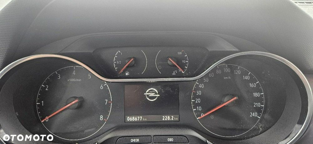 Opel Crossland - 27