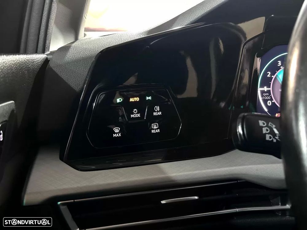 VW Golf 1.5 TGI DSG United - 18