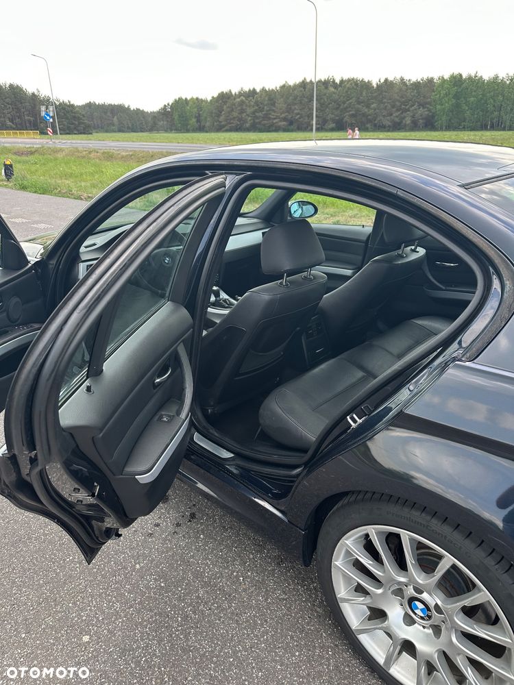 BMW Seria 3 320d - 6