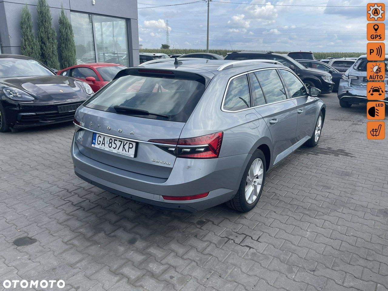 Skoda Superb Combi 2.0 TSI DSG Ambition - 1