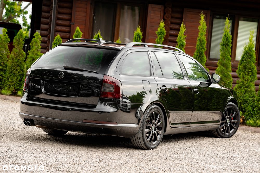 Skoda Octavia 2.0 TSI RS - 14