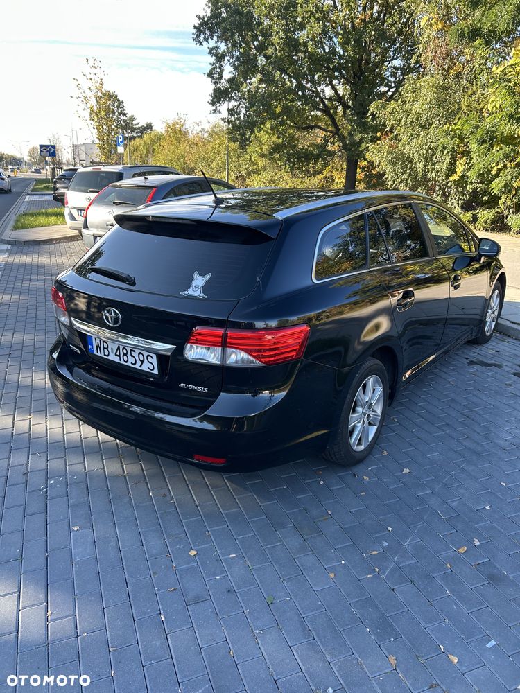 Toyota Avensis 2014 photo 3