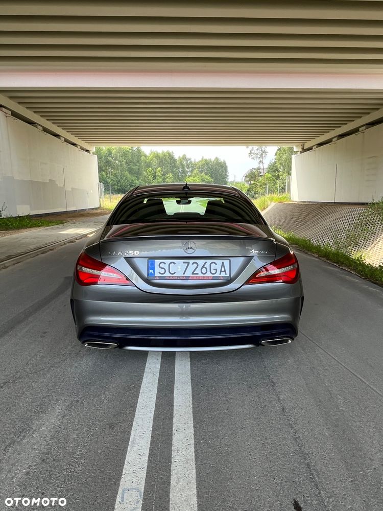 Mercedes-Benz CLA 250 4-Matic AMG Line - 8