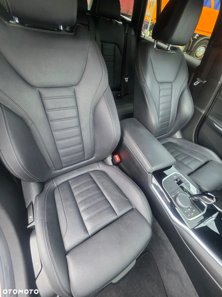 BMW Seria 3 320d Touring - 25