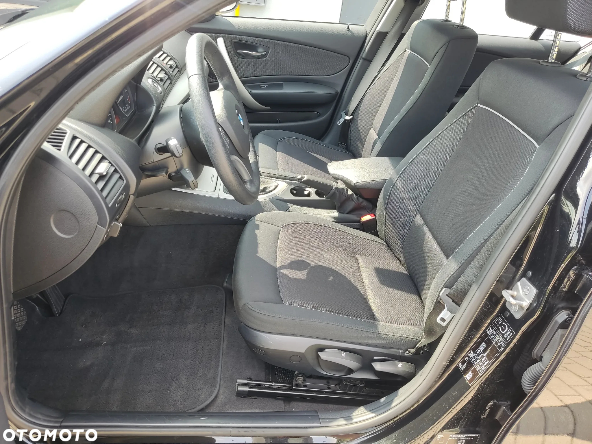 BMW Seria 1 - 12