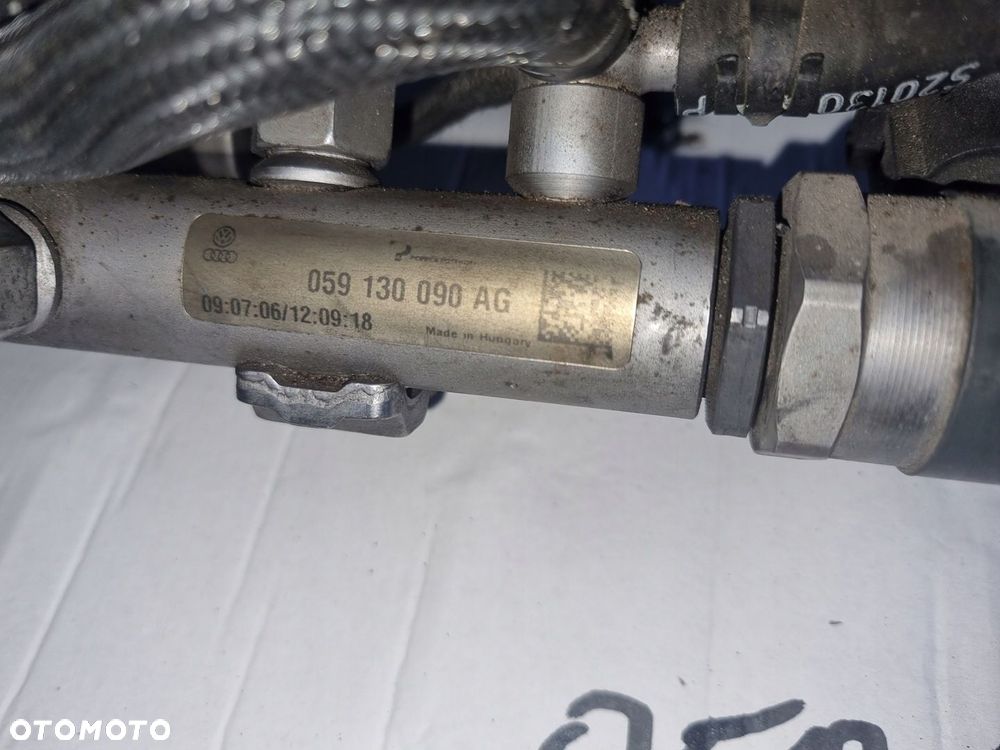 Listwa wtryskowa czujnik Audi A6 C6 Q7 4L A4 B7 3.0 TDI 059130090AG - 2
