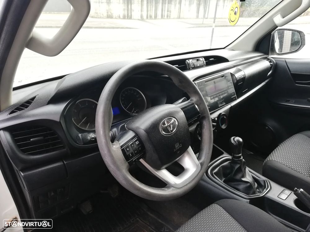 Toyota Hilux 2.4 D-4D Xtra-Cab 4WD - 13
