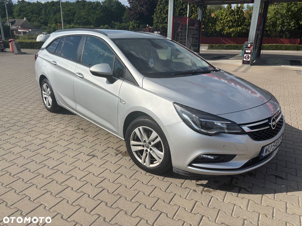 Opel Astra 1.6 CDTI Dynamic - 1