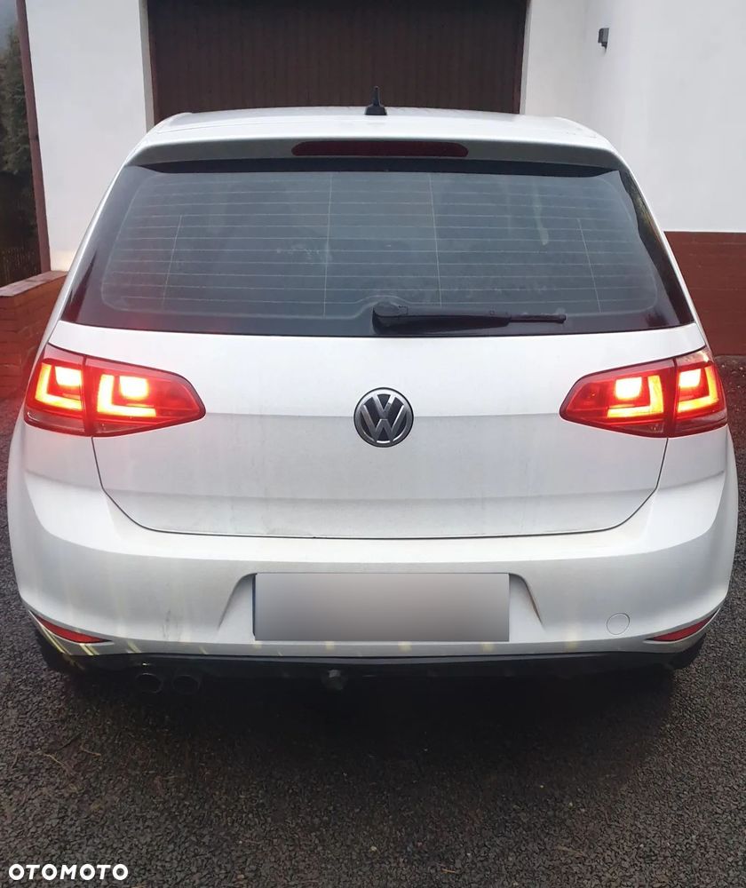 Volkswagen Golf 2.0 TDI (BlueMotion Technology) Comfortline - 4
