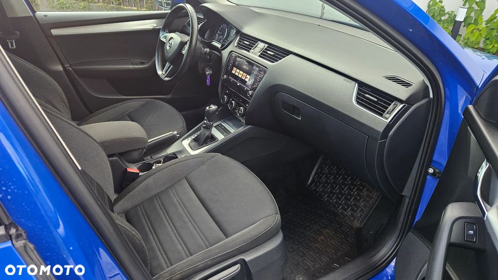 Skoda Octavia 1.6 TDI Ambition DSG - 32