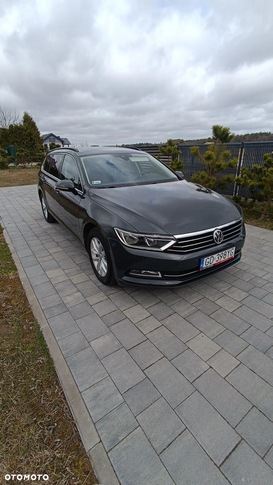 Volkswagen Passat - 10