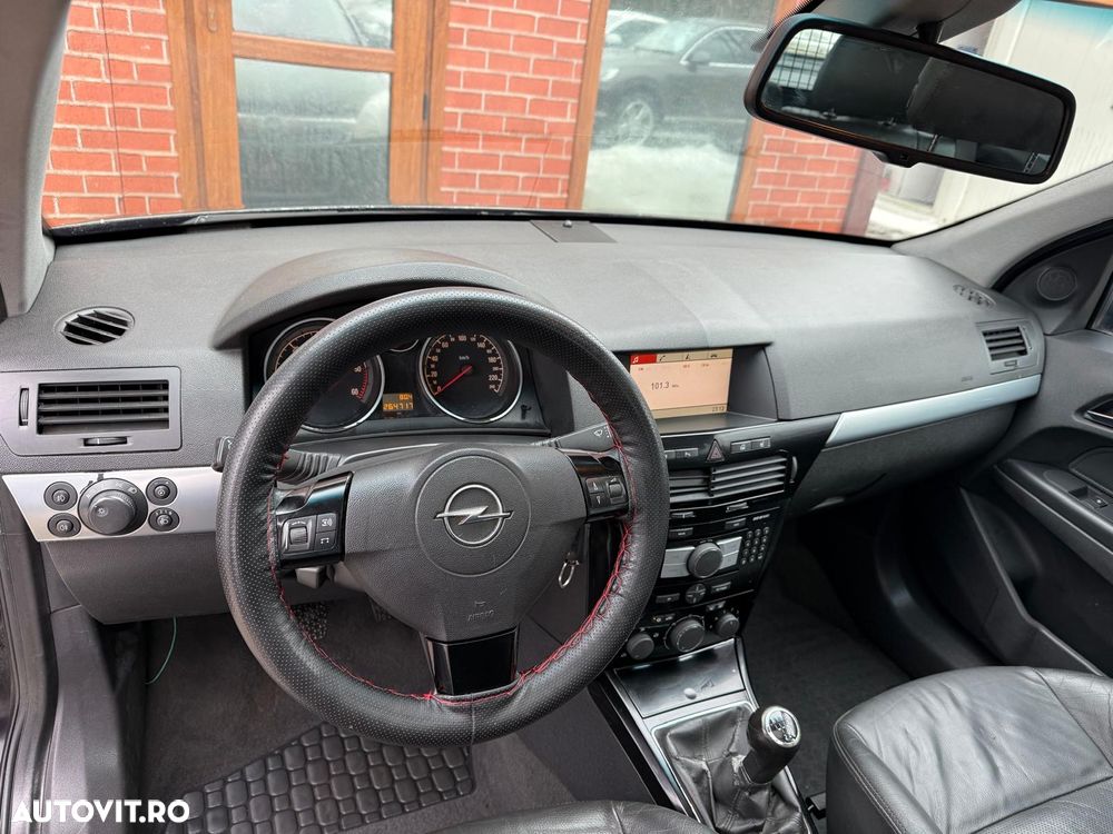 Opel Astra 1.7 CDTI DPF Cosmo - 17