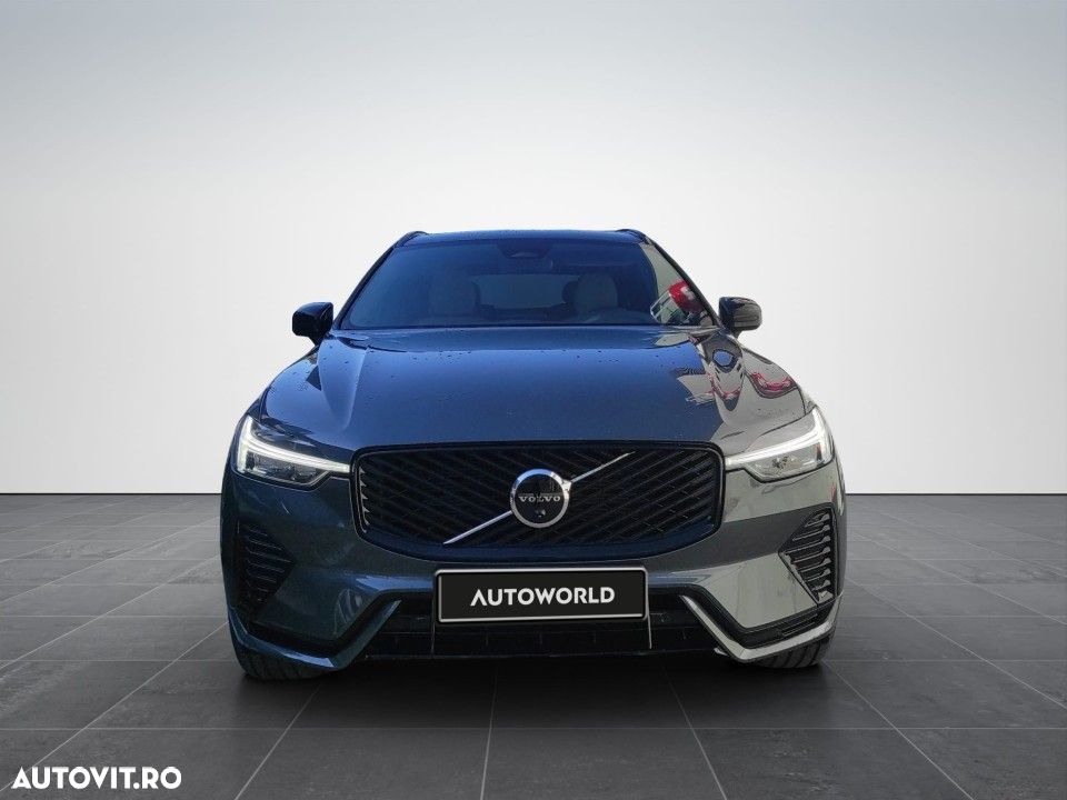 Volvo XC 60 B5 AT AWD MHEV Plus Dark - 2