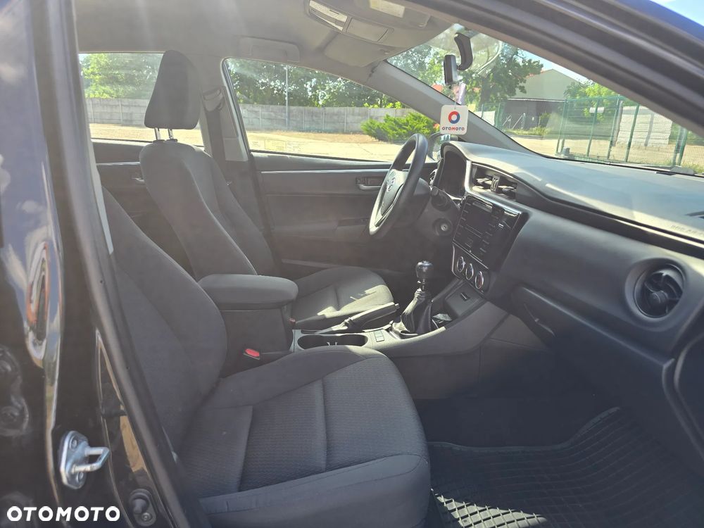 Toyota Corolla 1.6 Active EU6 - 15