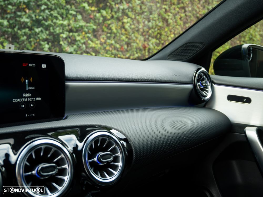 Mercedes-Benz A 180 d AMG Line Aut. - 38