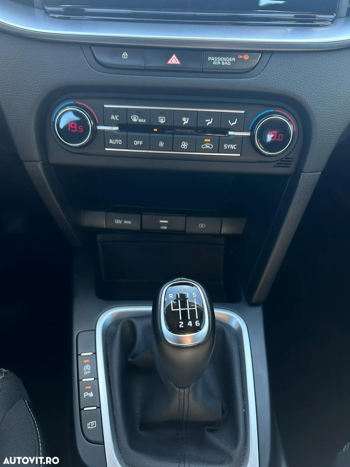 Kia Ceed 1.0 T-GDI 6MT Star - 12