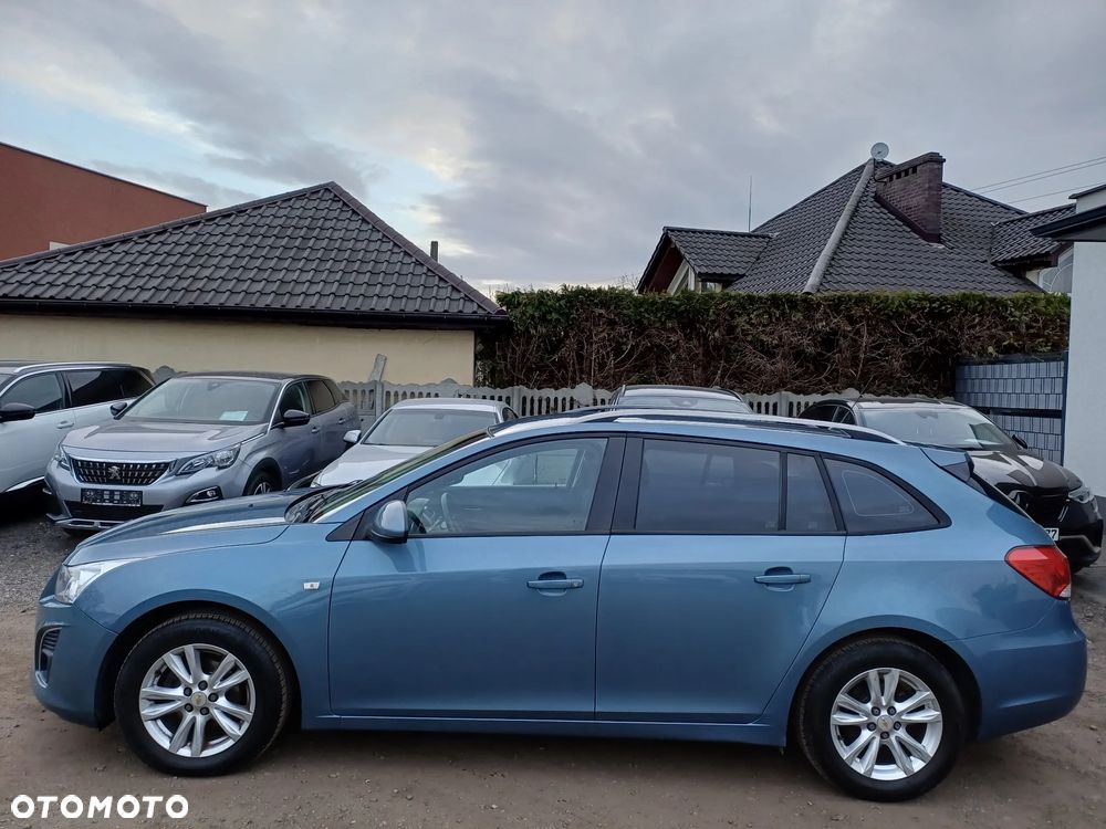 Chevrolet Cruze 1.6 LT+ - 4