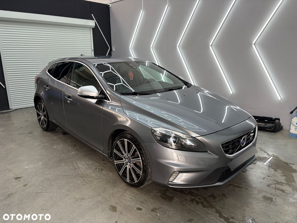 Volvo V40 D4 RDesign - 1