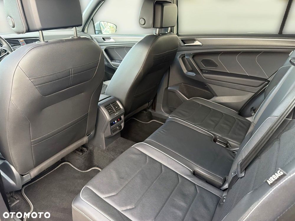 Volkswagen Tiguan Allspace - 14