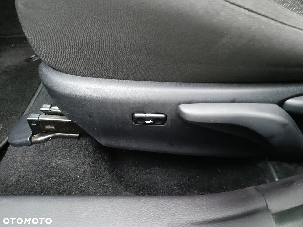 Toyota Auris - 18
