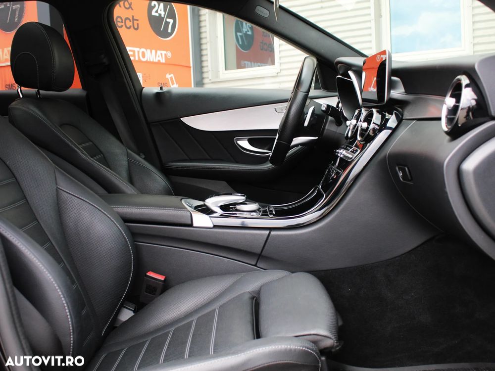 Mercedes-Benz C 220 d 4Matic T 9G-TRONIC AMG Line - 11