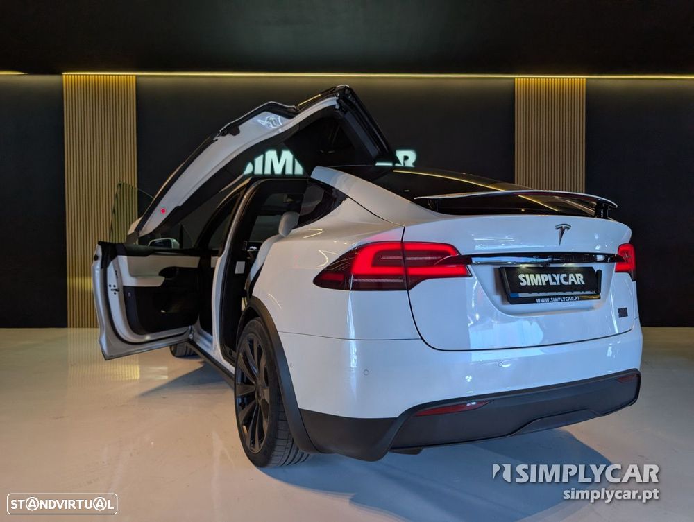 Tesla Model X Plaid AWD - 6