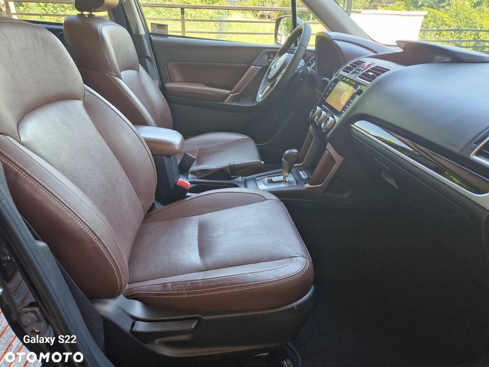 Subaru Forester 2.0i Platinum Lineartronic - 3