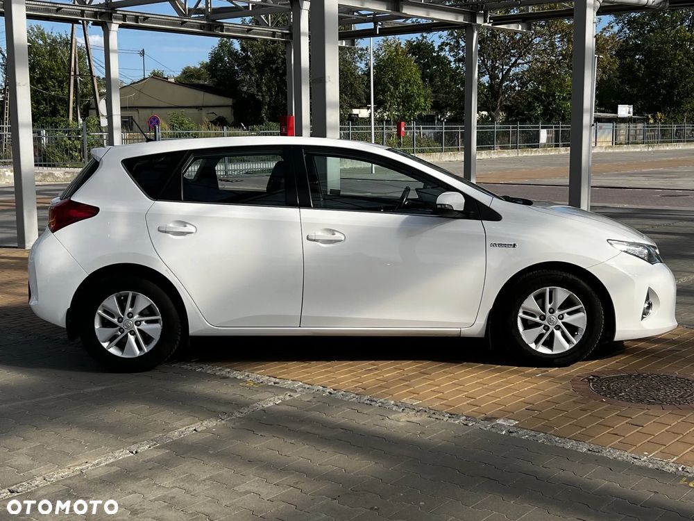 Toyota Auris 1.8 HSD Luna - 3