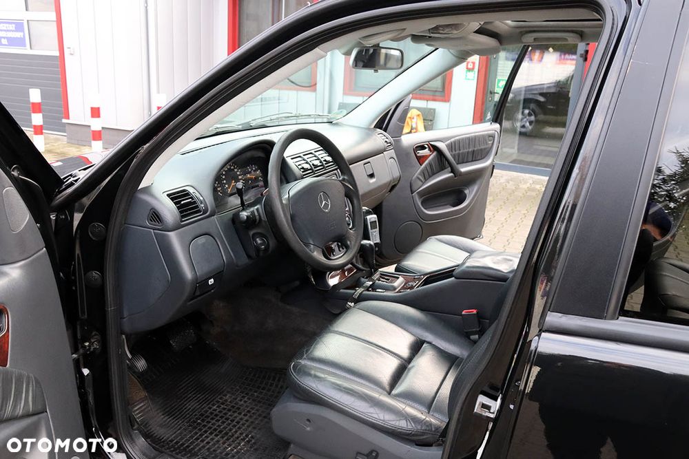 Mercedes-Benz ML - 19