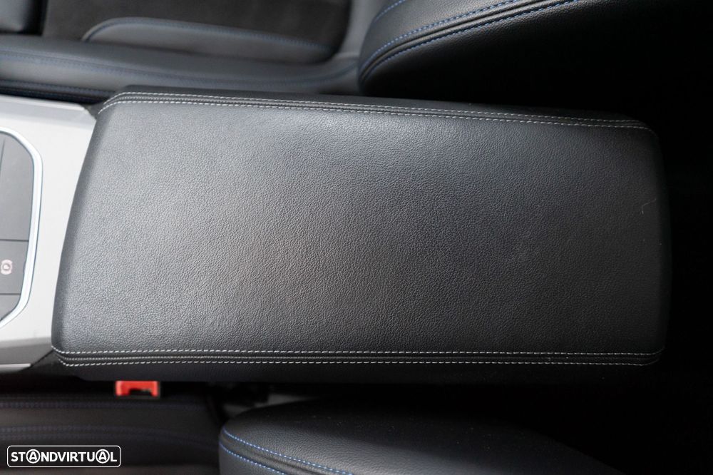 BMW 320 d Pack M Auto - 29