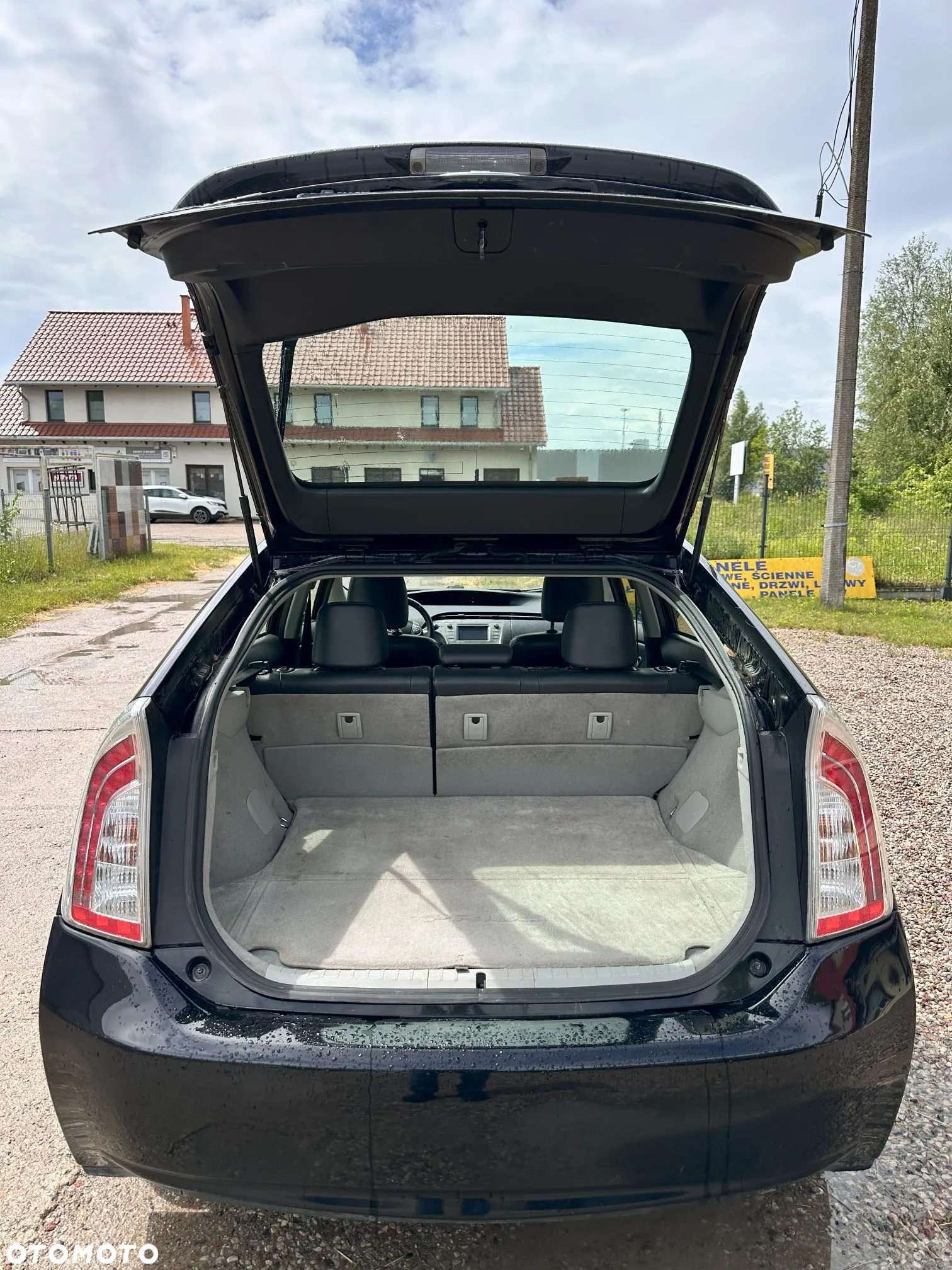 Toyota Prius - 5