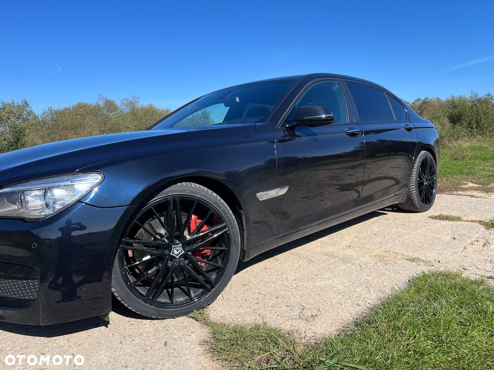 BMW Seria 7 750Li - 6