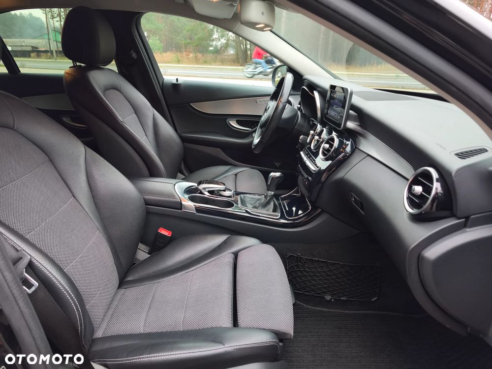 Mercedes-Benz Klasa C 180 Avantgarde - 14