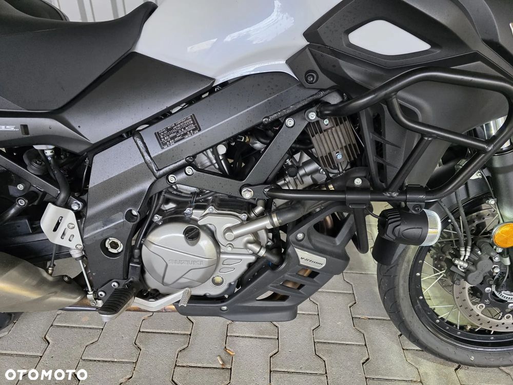 Suzuki V-STROM - 6