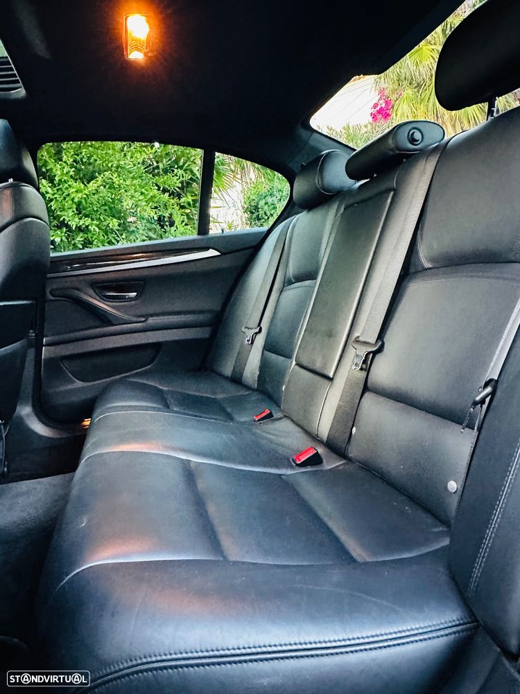 BMW M550d xDrive Auto - 23