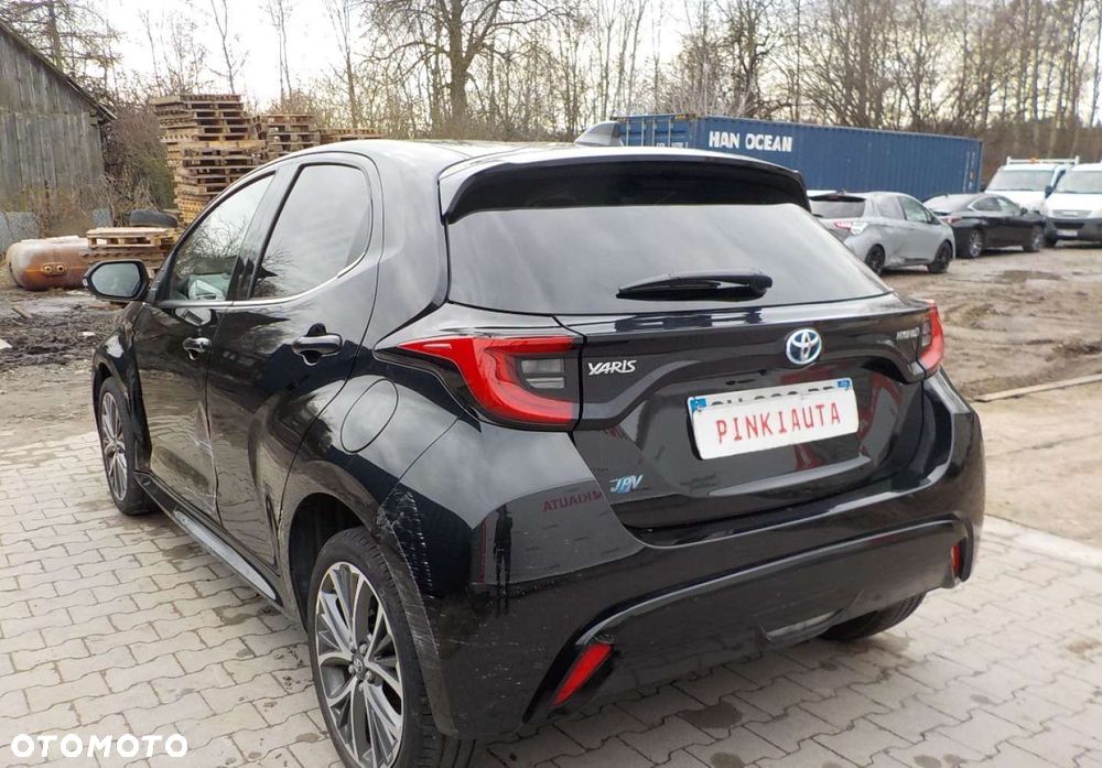 Toyota Yaris - 16