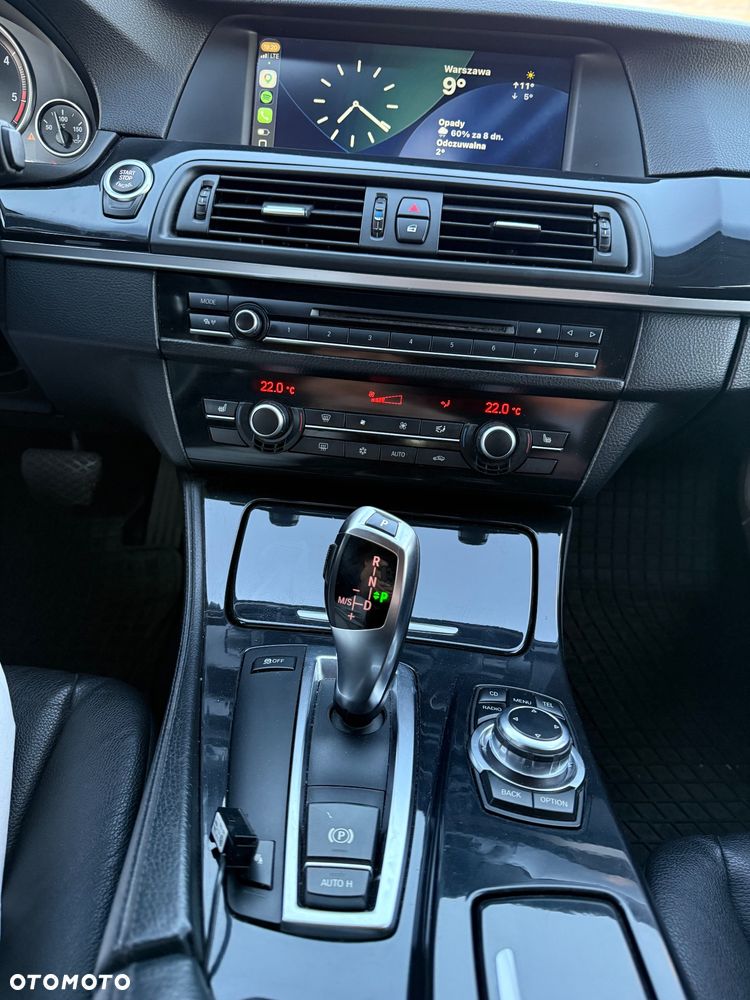 BMW Seria 5 525d - 13