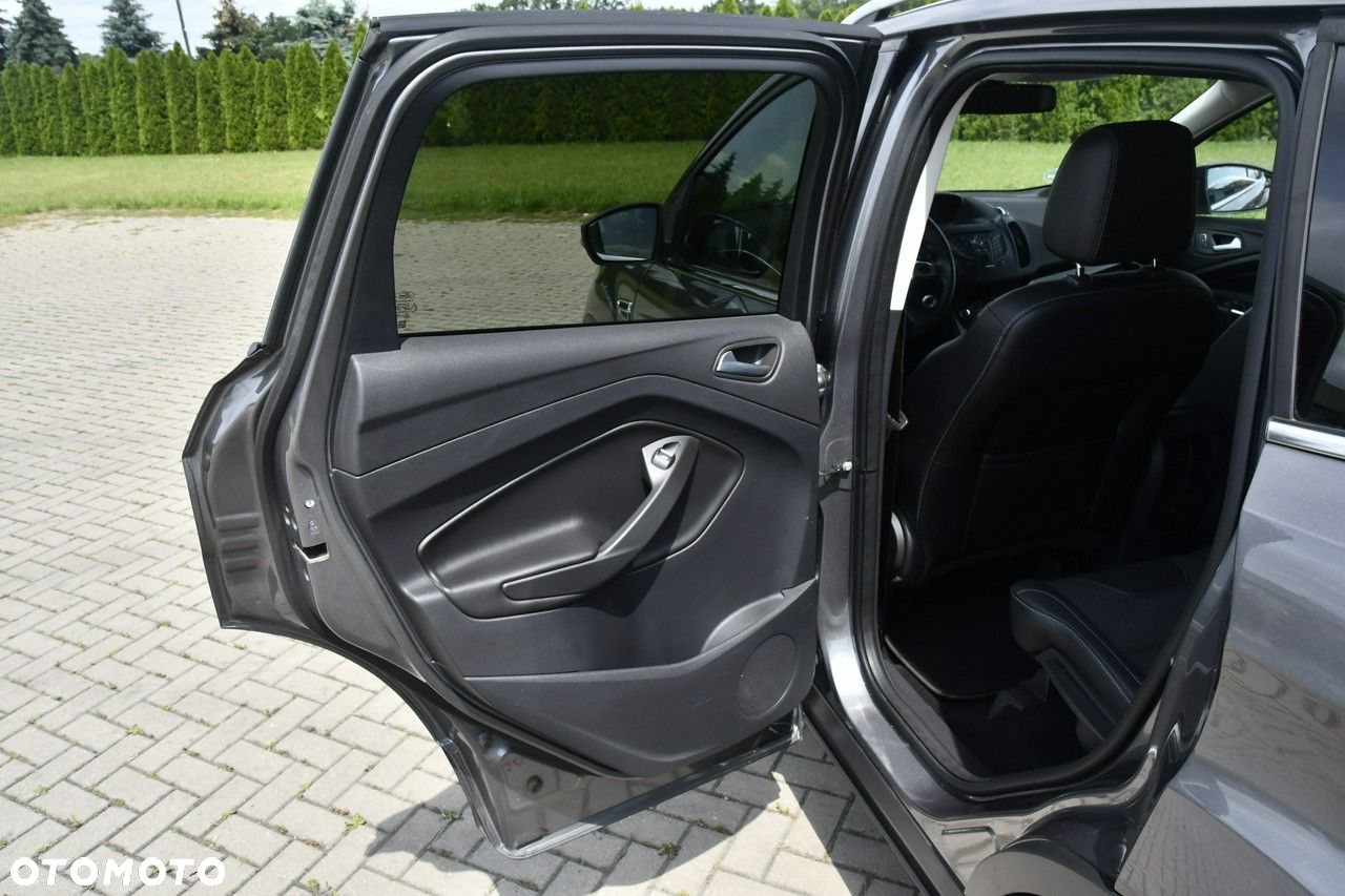 Ford Kuga - 16