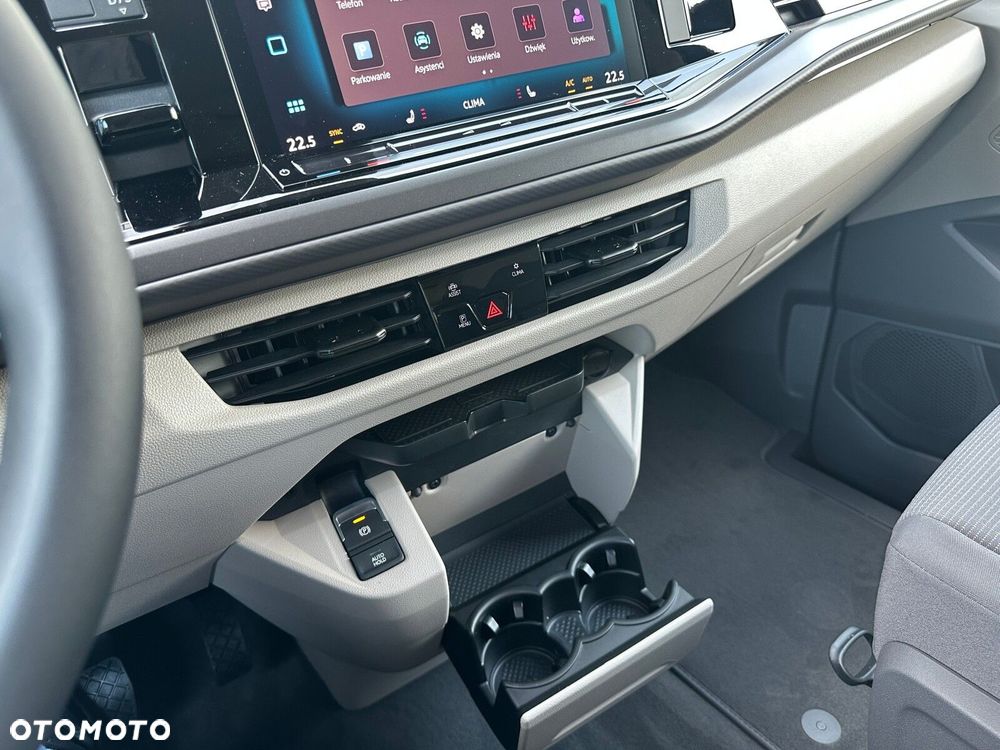 Volkswagen multivan Multivan Family L2 silnik: 2,0 l TDI SCR 150 KM / skrzynia biegów: 7-biegowa DSG rozstaw osi: 3124 mm - 21
