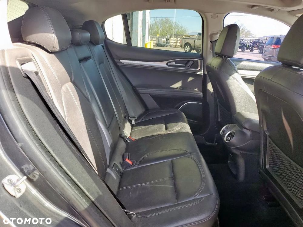 Alfa Romeo Stelvio 2.0 Turbo 16V AT8-Q4 Super - 10