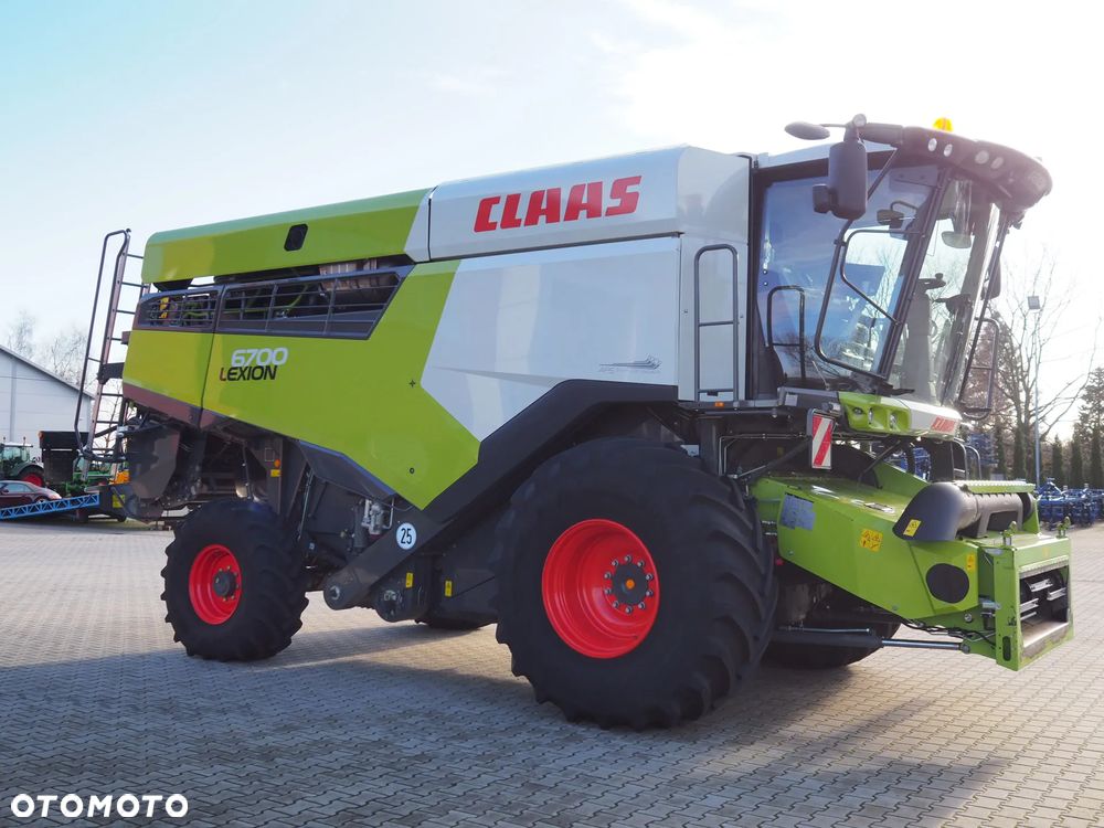 Claas Lexion 6700 + V930 - 5