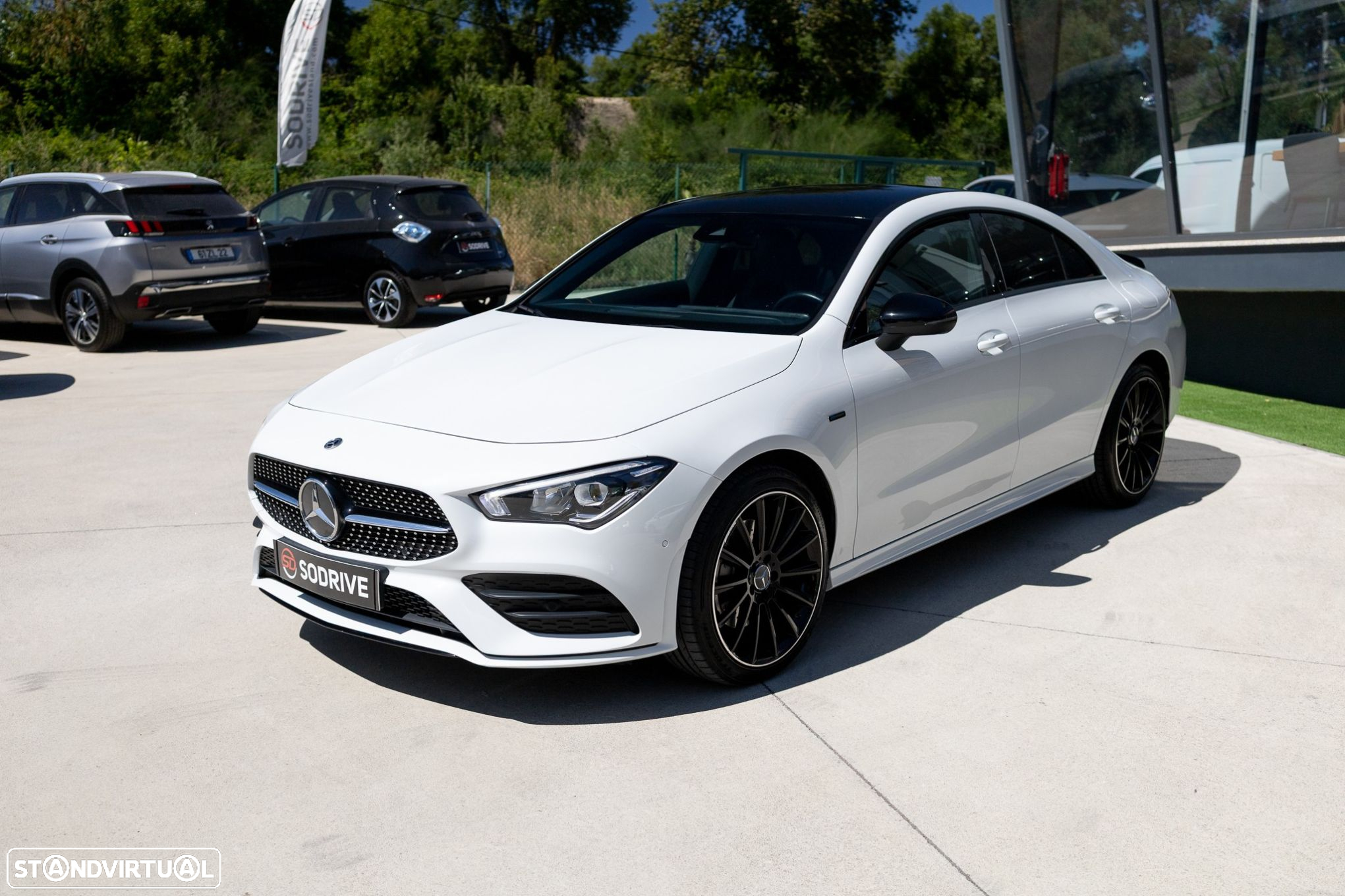 Mercedes-Benz CLA 250 e AMG Line - 12