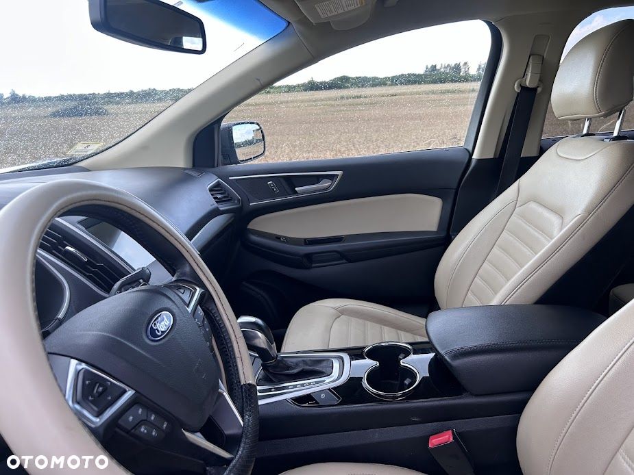 Ford Edge - 33