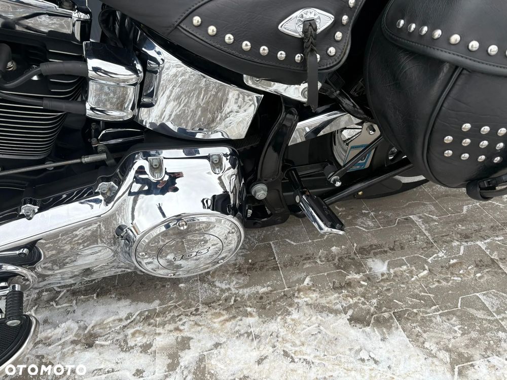 Harley-Davidson Softail Heritage Classic - 14