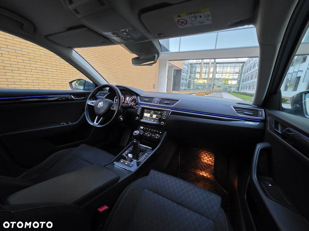 Skoda Superb 1.4 TSI ACT Ambition - 10