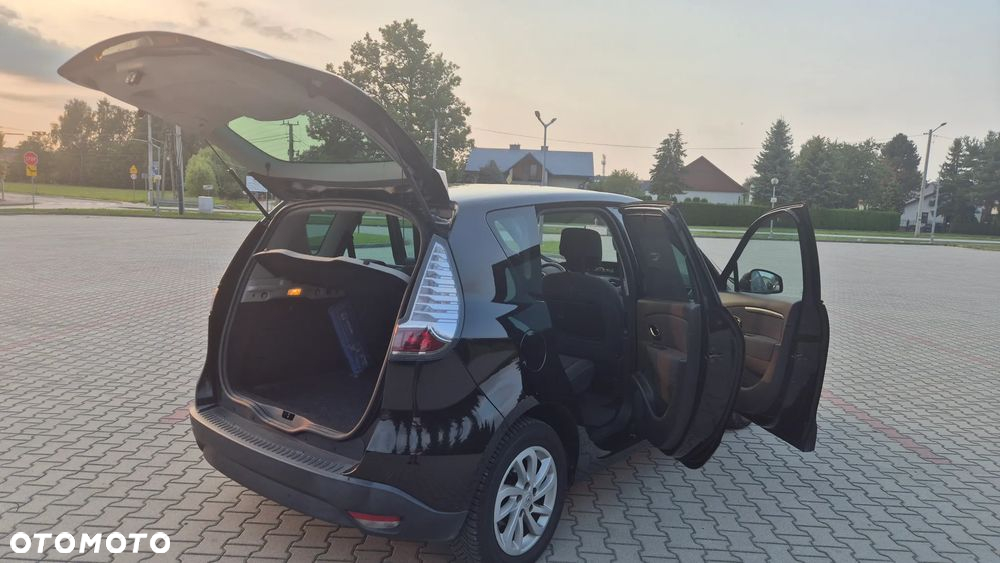 Renault Scenic dCi 110 LIMITED - 23