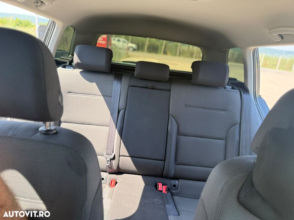 Volkswagen Golf 1.6 TDI DPF BMT DSG Comfortline - 13