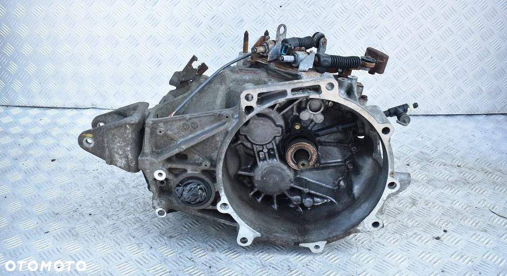 SKRZYNIA BIEGÓW 2.0 DI-D - MITSUBISHI OUTLANDER II - 1