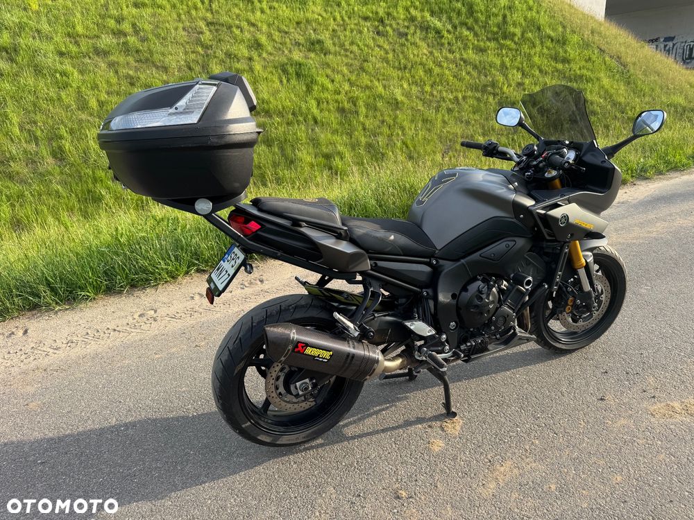 Yamaha FZ8 - 4