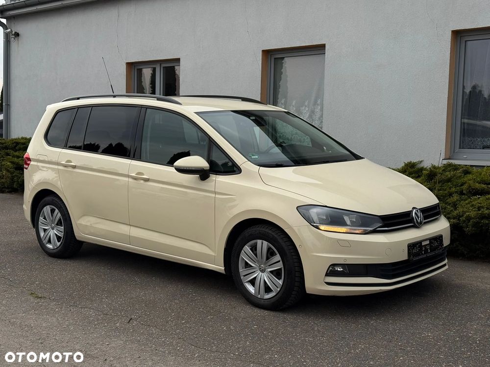Volkswagen Touran 2.0 TDI SCR DSG Comfortline - 9